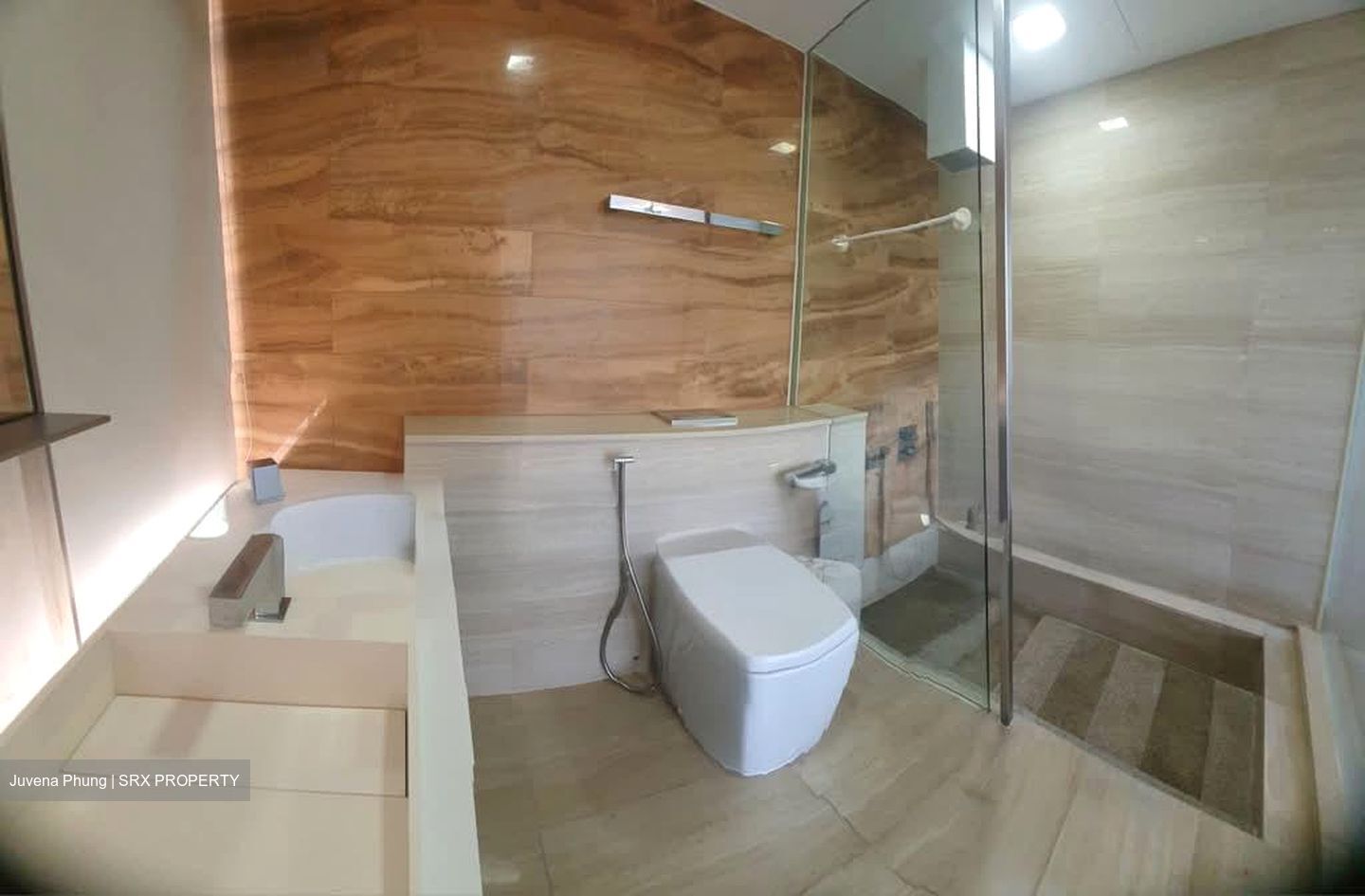SilverSea (D15), Condominium #606327851